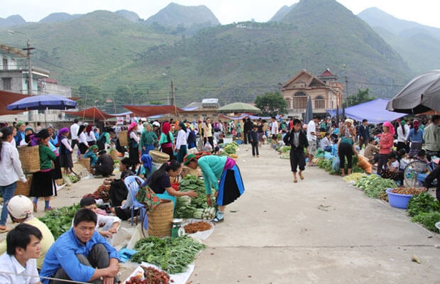 Chợ lùi (chợ Phiên) Hà Giang - Thông tin cần biết, Khách Sạn, Giá vé, giờ mở cửa