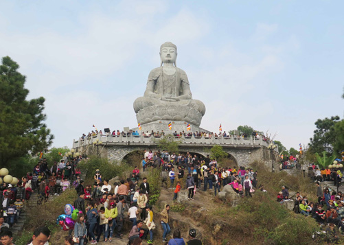 Tưng bừng lễ hội chùa Phật Tích | baotintuc.vn